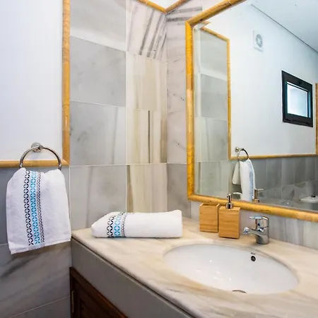 Villa Lotus Luxury New To Market *
