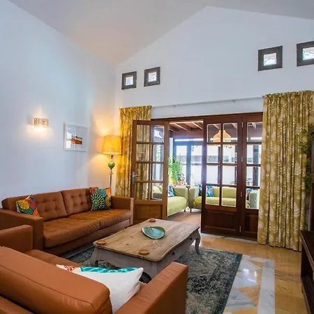Villa Lotus Luxury New To Market *